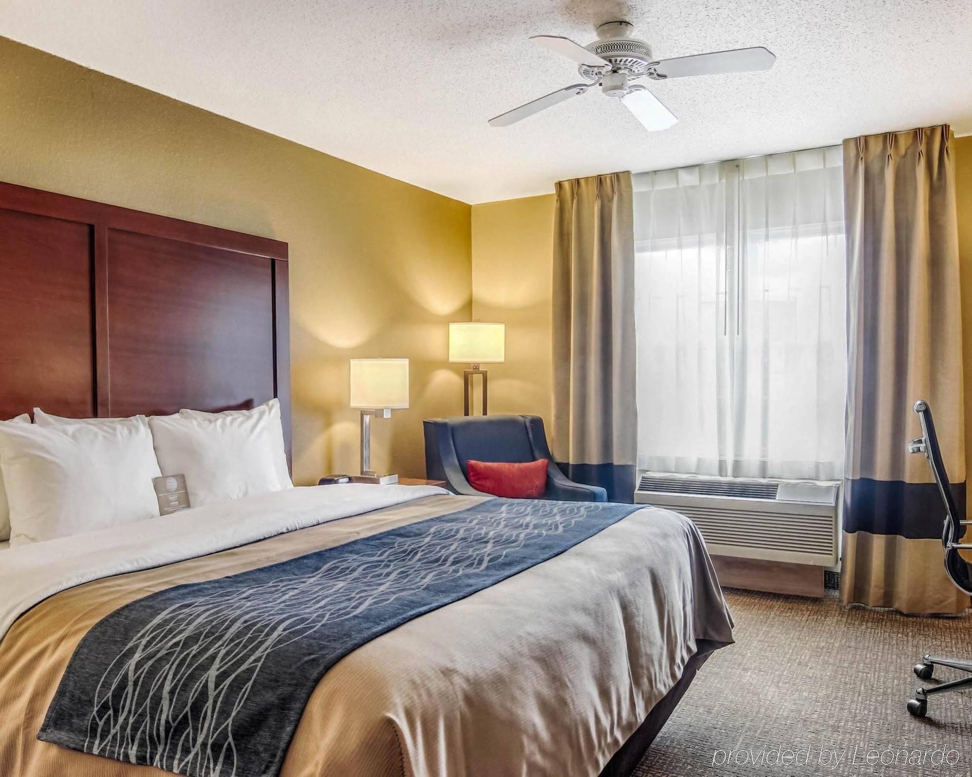 Comfort Inn & Suites Grafton-Cedarburg Εξωτερικό φωτογραφία