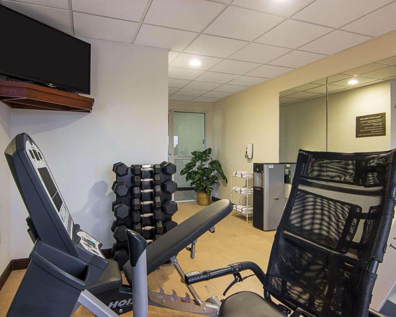 Comfort Inn & Suites Grafton-Cedarburg Εξωτερικό φωτογραφία